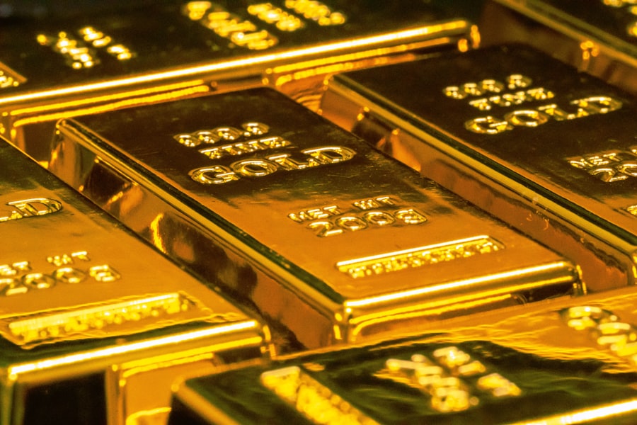 Gold's Bullish Momentum: Is $2,500 Within Reach?